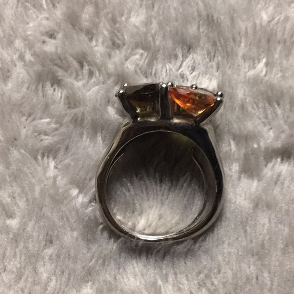 Cute Fashion Ring - Picture 3 of 4